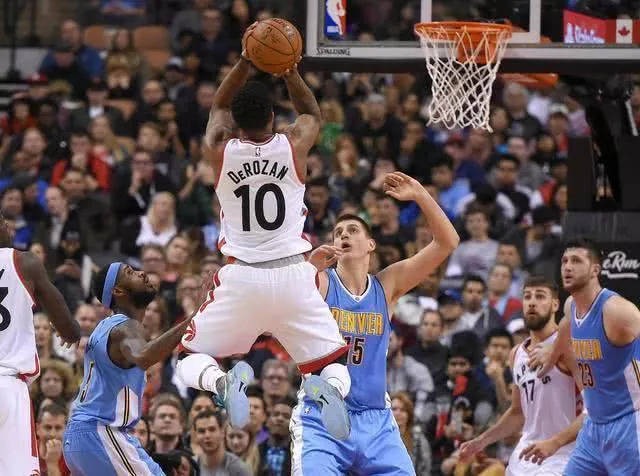 与此同时 与此同时