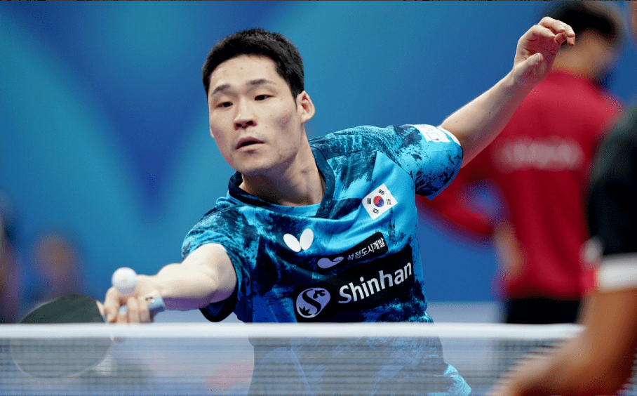 他们正密切 他们正密切