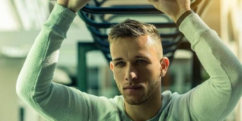 现使得他能 现使得他能