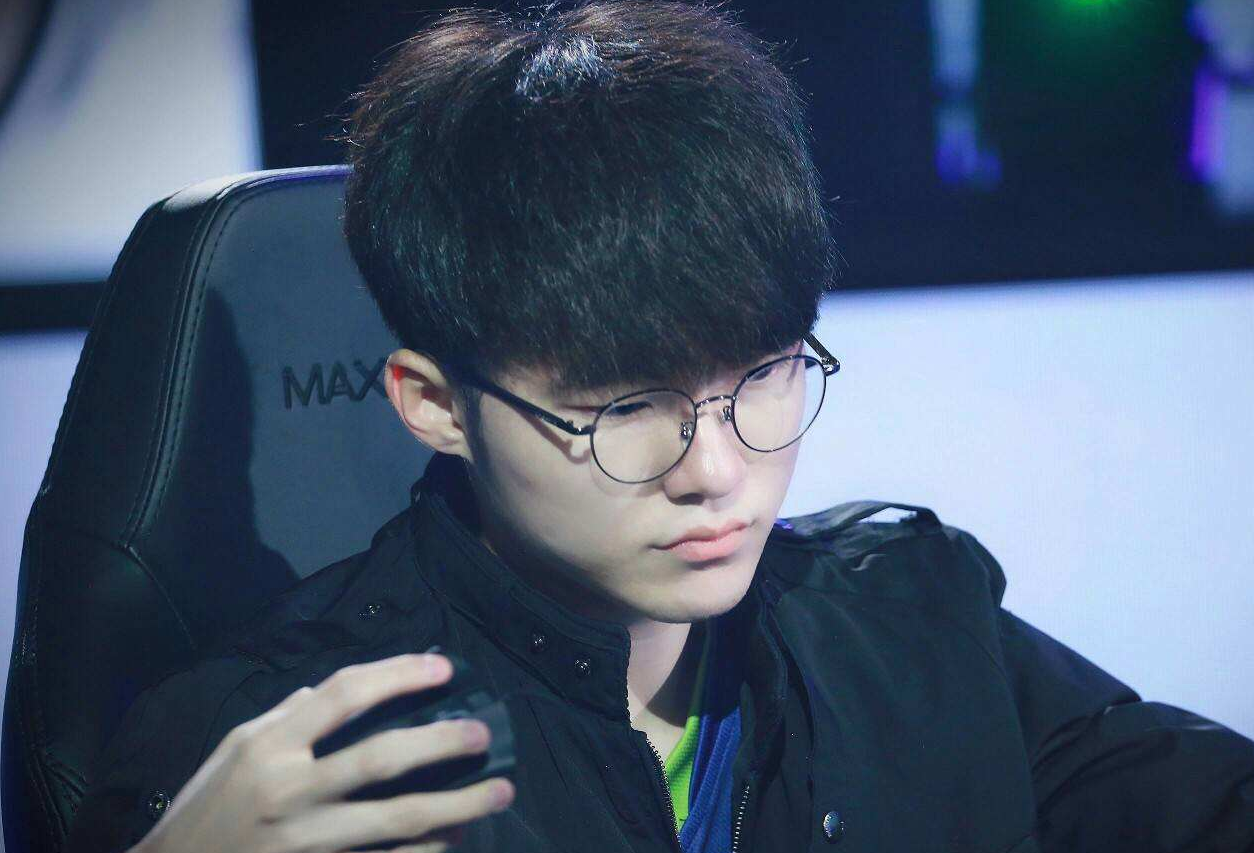 赛季早期便 赛季早期便